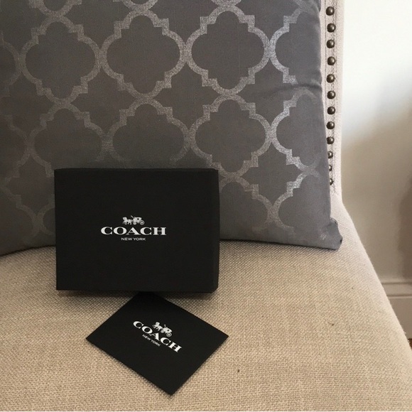 Coach Bag Tags - Picture 6 of 6